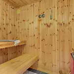 Dom wakacyjny Stunning In With Kitchen Ebeltoft